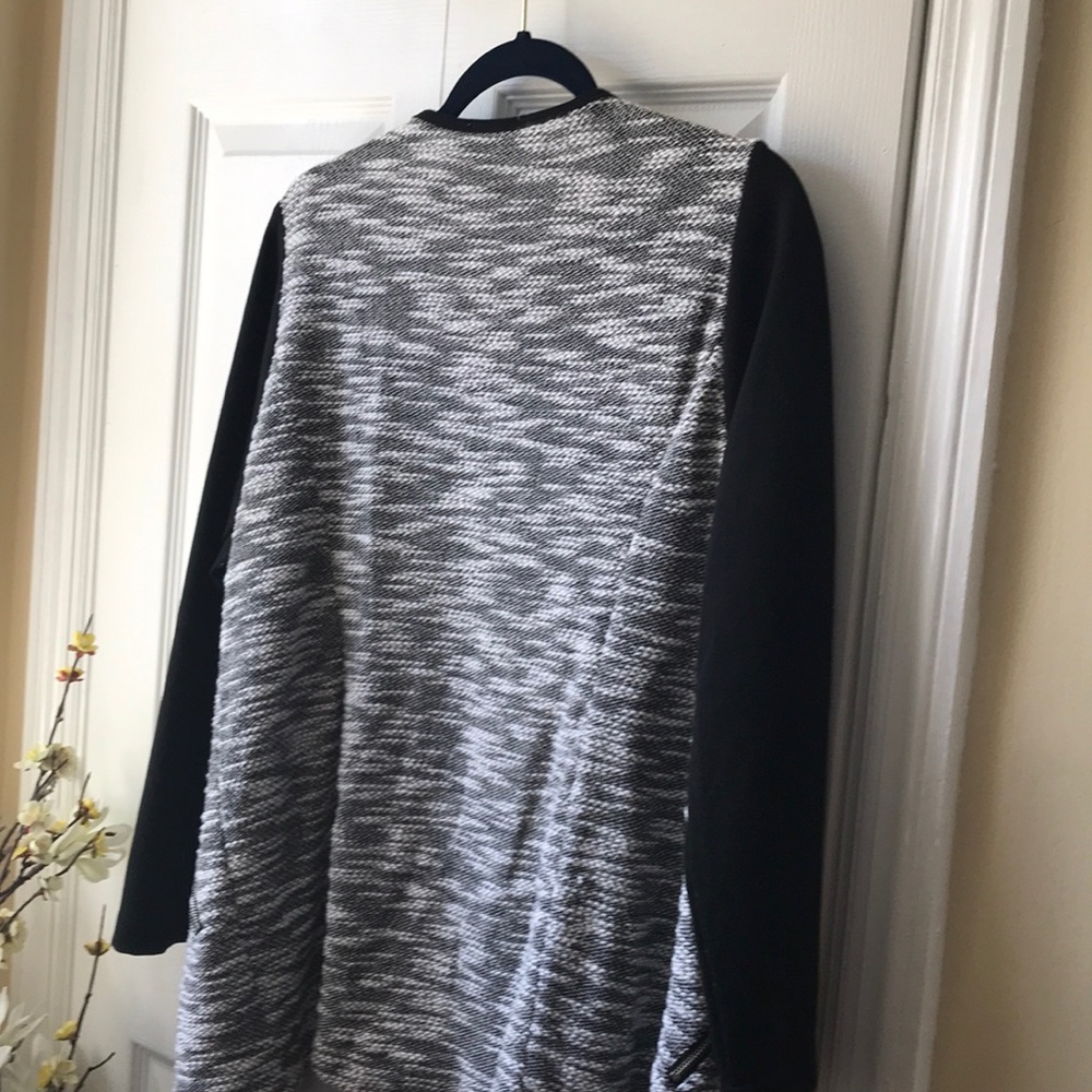 Jacket - Picture 4 of 4